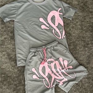 Gray and Pink Men’s Syna Set
